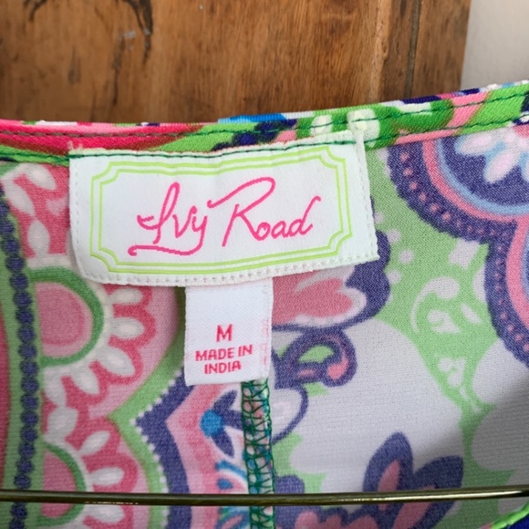 Ivy road poly and spandex dress. Worn a few times. - Picture 3 of 3